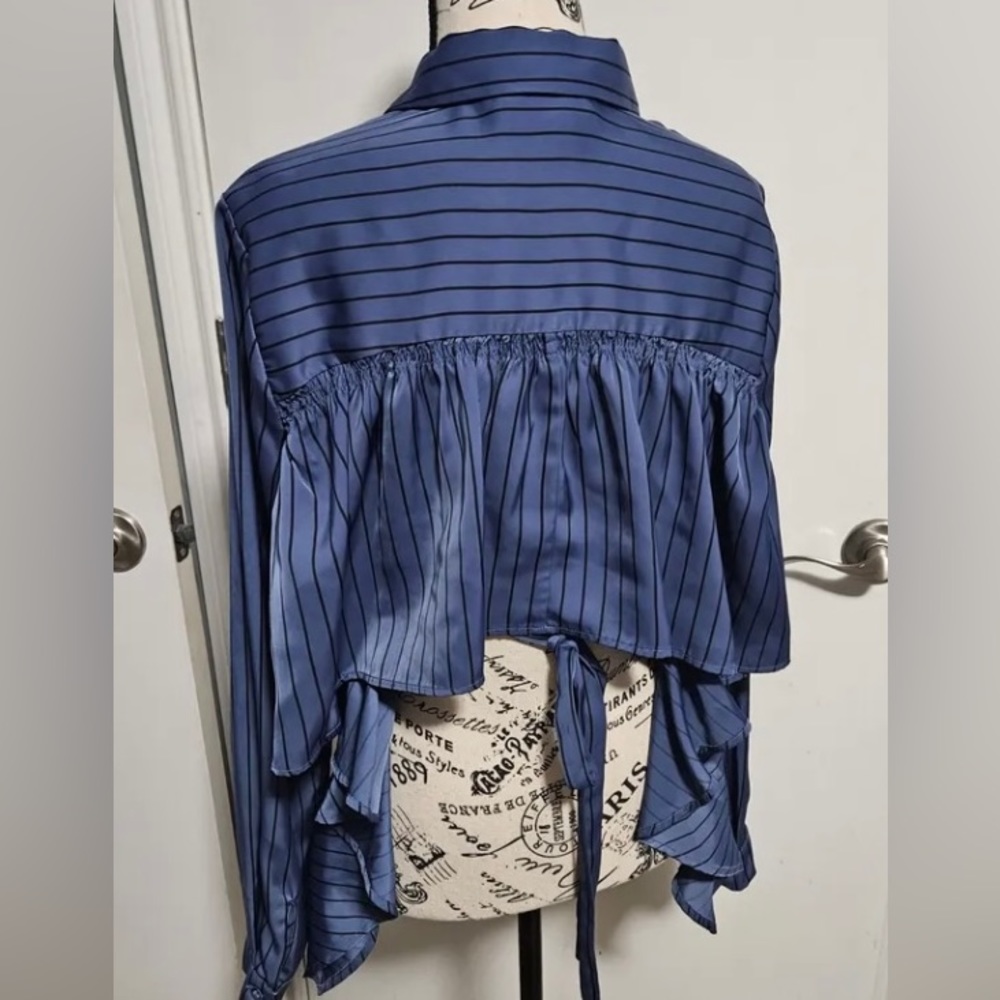 L’ Academie Open Back, Ruffle, Button Down Top - image 3